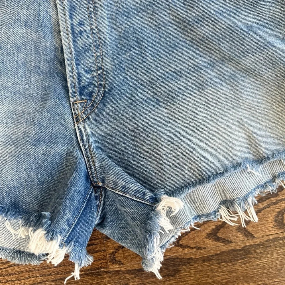 RE/DONE Revolve Hight Rise Buttoned Fly Shorts size 31 Pristine Condition - Picture 10 of 13